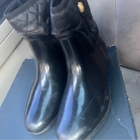 Tommy Hilfiger RainBoots - Picture 1 of 3